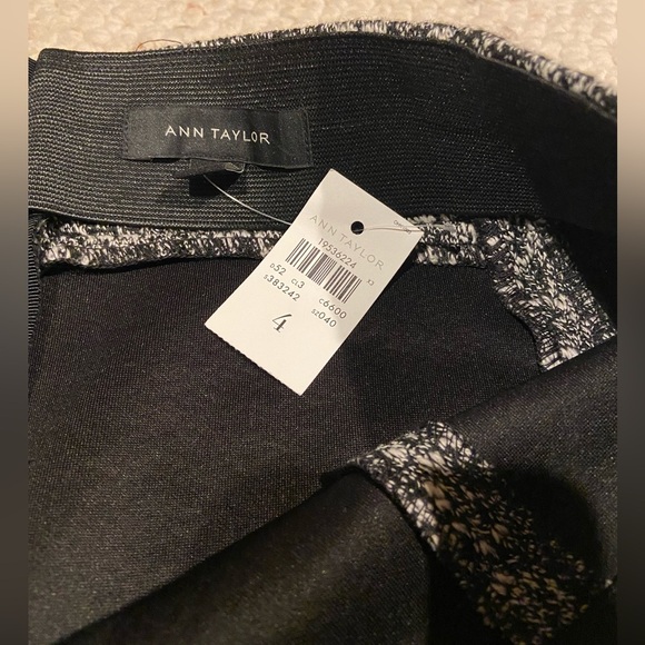 Ann Taylor NWT Black and White Pencil Skirt - Picture 3 of 3